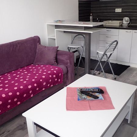 Cozy Apartment Μπρατισλάβα Εξωτερικό φωτογραφία