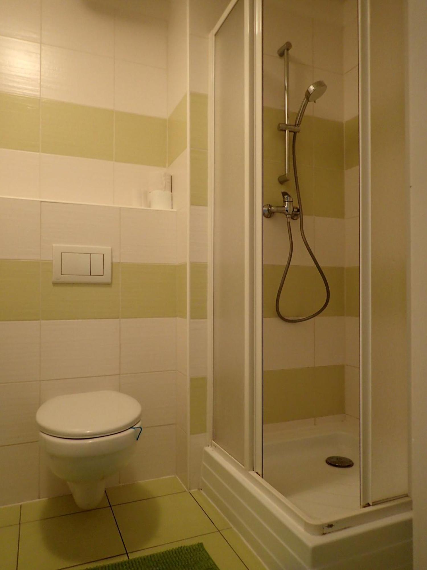 Cozy Apartment Μπρατισλάβα Εξωτερικό φωτογραφία